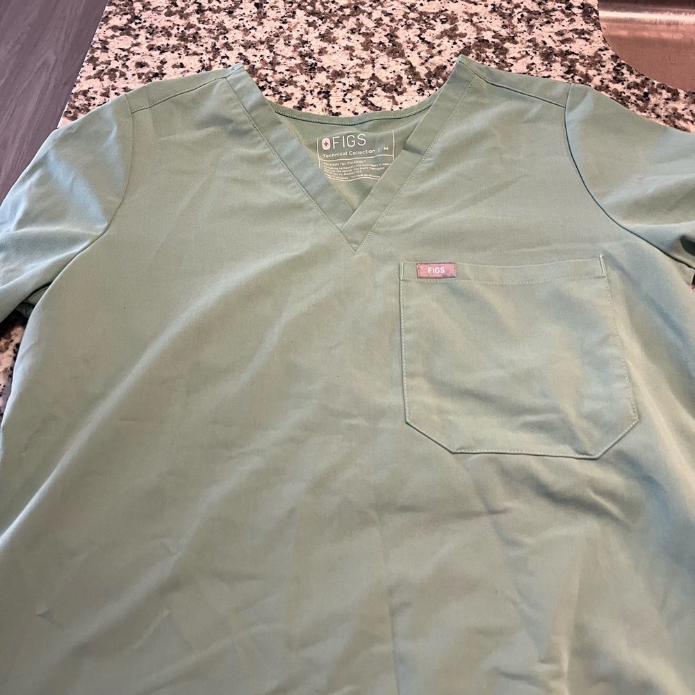 Catarina one-pocket Figs Scrub Top M